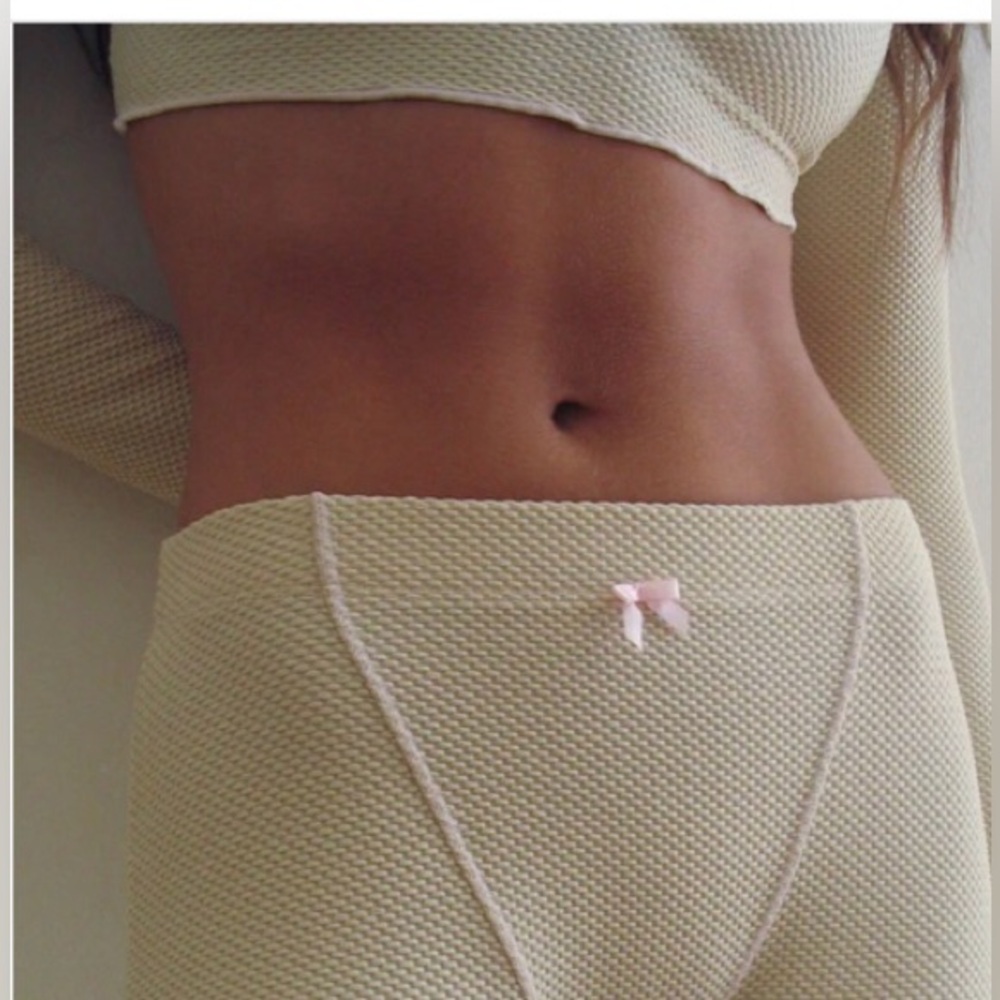 NWT Frankies Bikinis Erin Waffle Legging in the Day Lily color Cream Size L